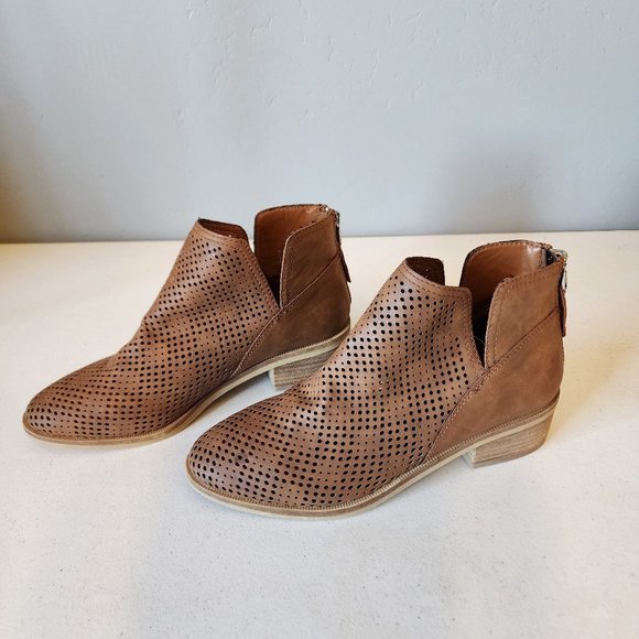 Madden Girl Bootie "LIKE NEW" - Picture 8 of 14